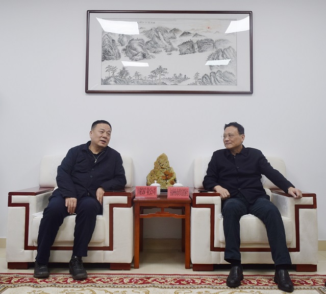 市社领导会见国投矿业公司董事长一行