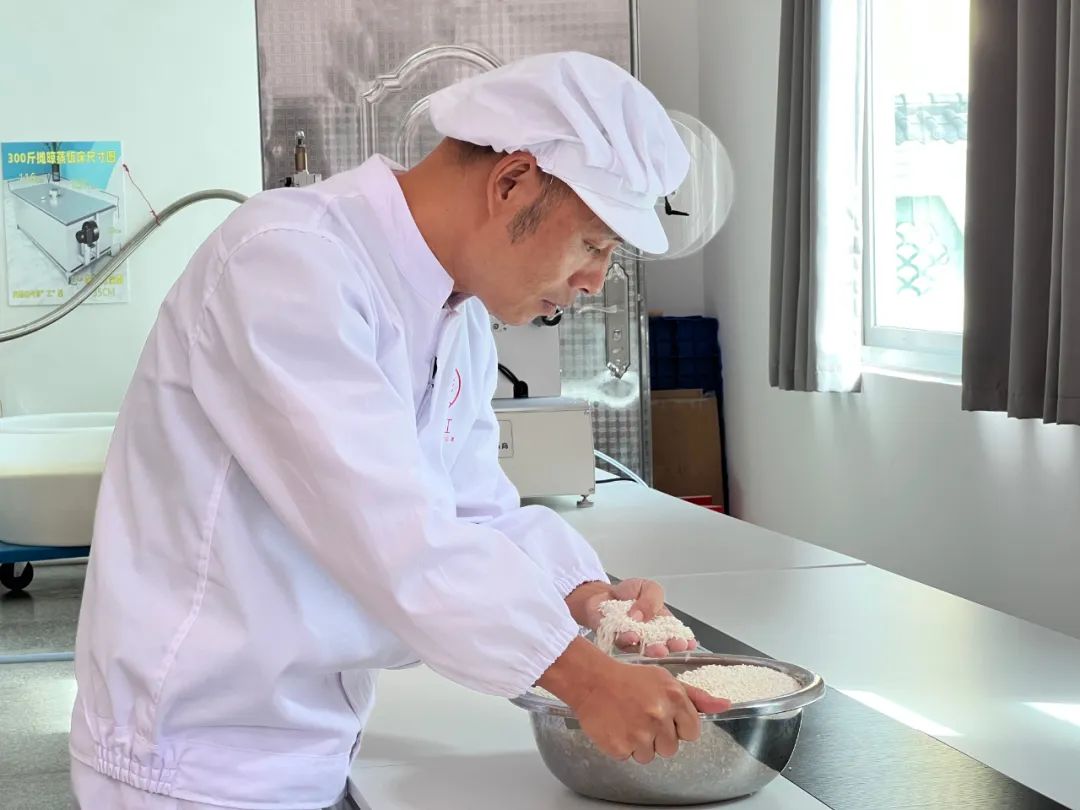 盖洋青红酒飘香 酿出乡村振兴“好滋味”