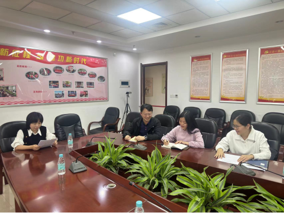市工信局青年理论学习小组开展习近平生态文明思想专题学习活动