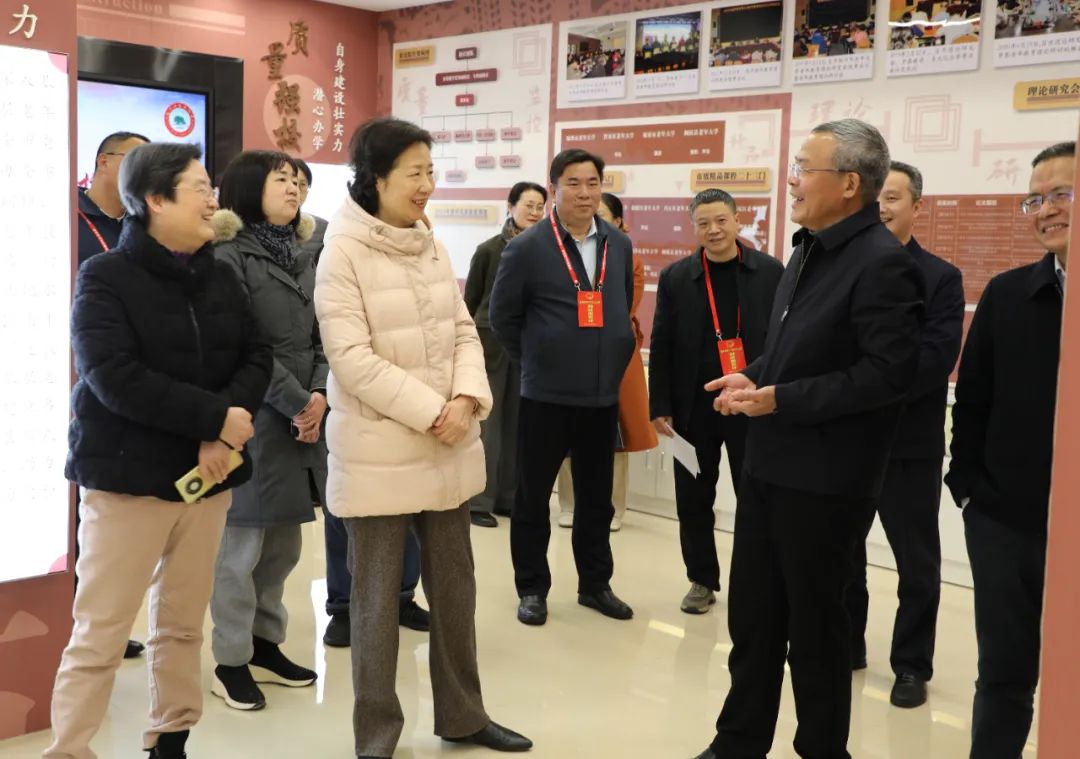 以法促学 擘画老年教育“榕”蓝图 ——市人大常委会莅临我校开展立法调研工作