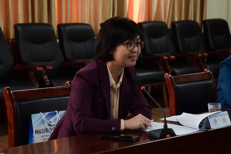 首页 市红十字会 信息公开 新闻中心    座谈中,省红会黄玲常务副会长