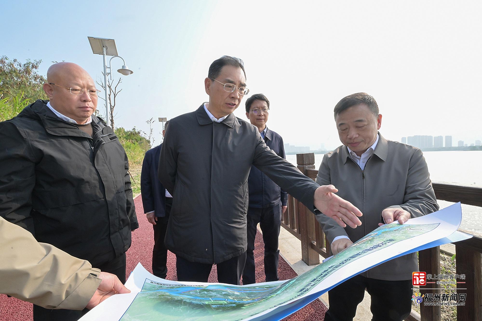 吴贤德赴仓山区开展“护河爱水、清洁家园”活动暨调研城市品质提升工作