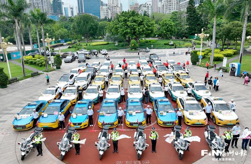 一程送考一程暖 福州“高考直通车”迎来20年 一程送考一程暖 福州“高考直通车”迎来20年