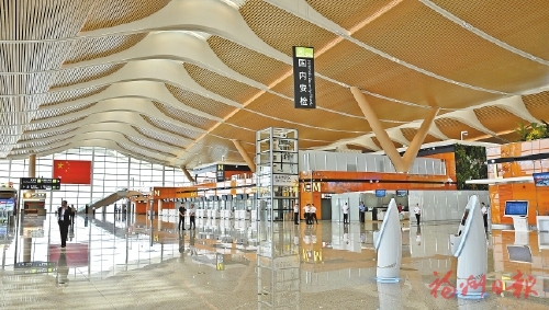 鲲鹏振翼向海阔 福州空港启新程 鲲鹏振翼向海阔 福州空港启新程