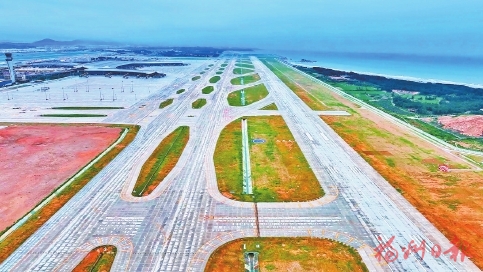 鲲鹏振翼向海阔 福州空港启新程 鲲鹏振翼向海阔 福州空港启新程